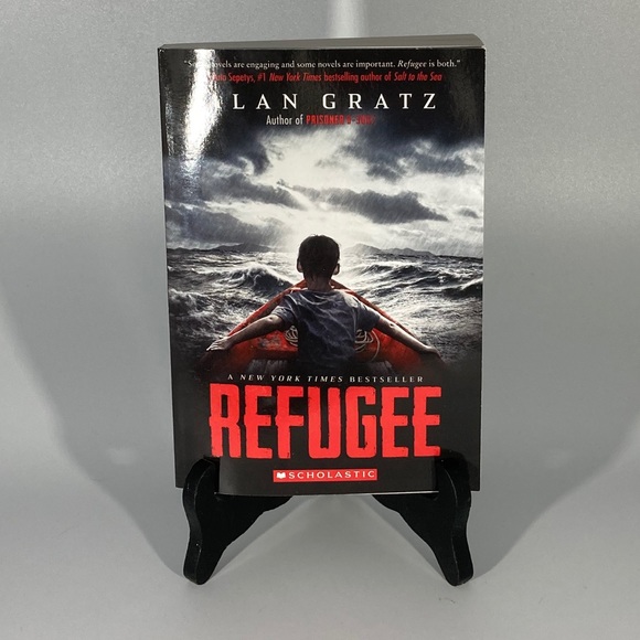The refugee- alan gratz